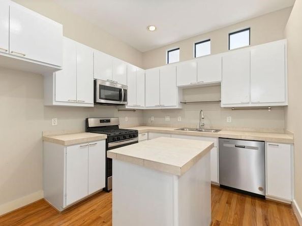 8715 MEADOWCROFT Drive 501, Houston TX 77063