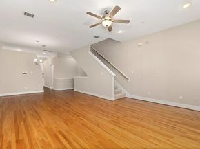 8715 MEADOWCROFT Drive 501, Houston TX 77063