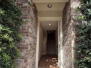 8715 MEADOWCROFT Drive 501, Houston TX 77063