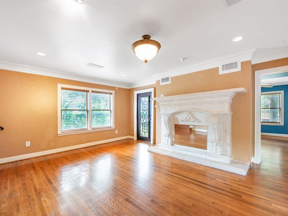 1709 Calumet Street, Houston TX 77004