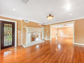 1709 Calumet Street, Houston TX 77004