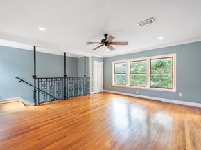 1709 Calumet Street, Houston TX 77004
