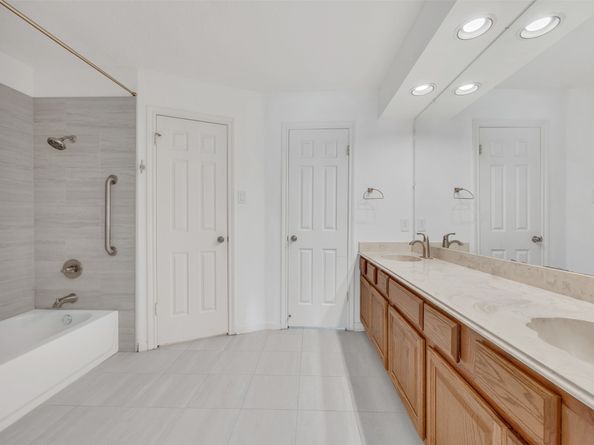 15426 Woodhorn Drive, Houston TX 77062
