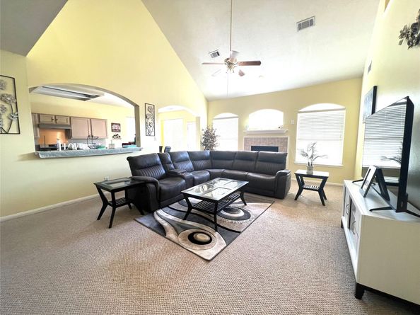 8210 Solara Bend, Houston TX 77083