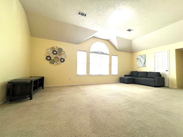 8210 Solara Bend, Houston TX 77083