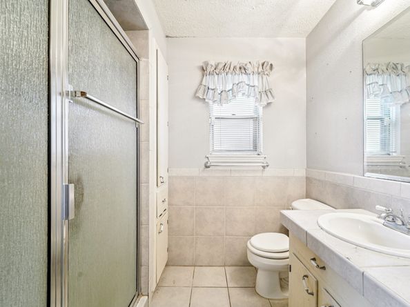6031 Viking Drive, Houston TX 77092