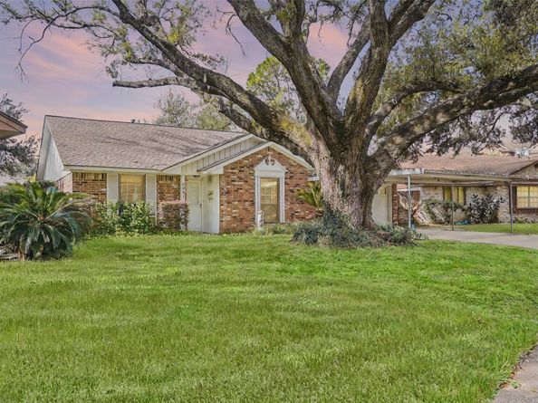 6031 Viking Drive, Houston TX 77092