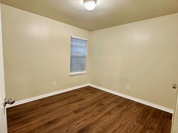 5642 Park Village Drive, Houston TX 77048