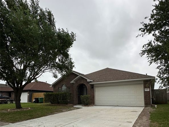 5642 Park Village Drive, Houston TX 77048