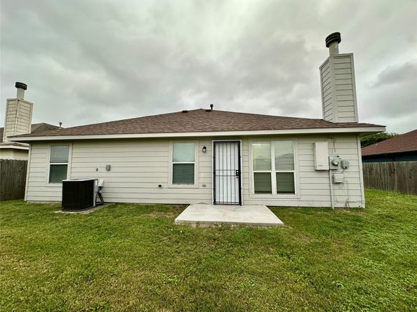 5642 Park Village Drive, Houston TX 77048