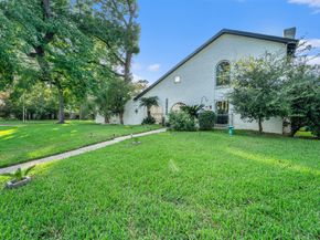 5814 Theall Road, Houston TX 77066