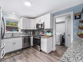 5814 Theall Road, Houston TX 77066