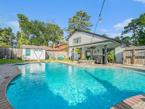 5814 Theall Road, Houston TX 77066