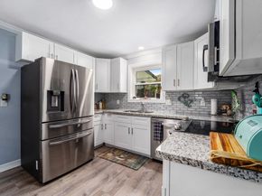 5814 Theall Road, Houston TX 77066