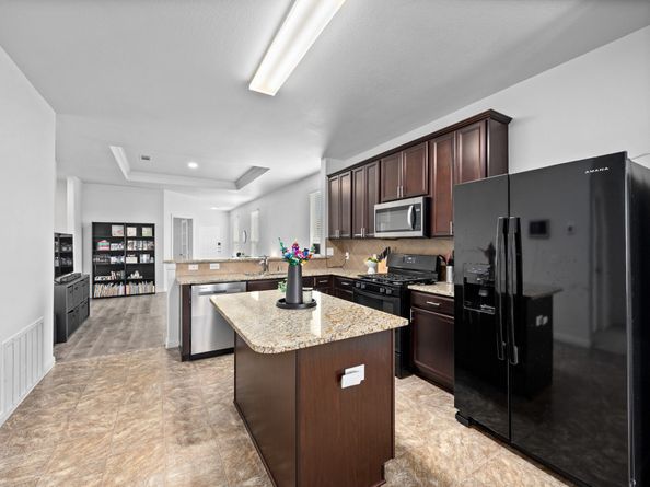 2503 Skyview Long Drive, Houston TX 77047