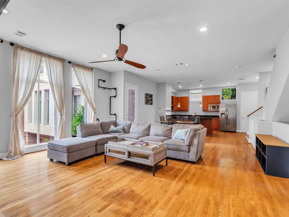 2404 Fairview Street C, Houston TX 77006