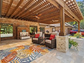 10 Holly Tree Lane, Spring TX 77373