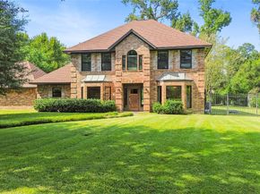 10 Holly Tree Lane, Spring TX 77373