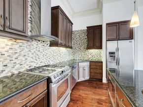 2510 Travis Street 202, Houston TX 77006