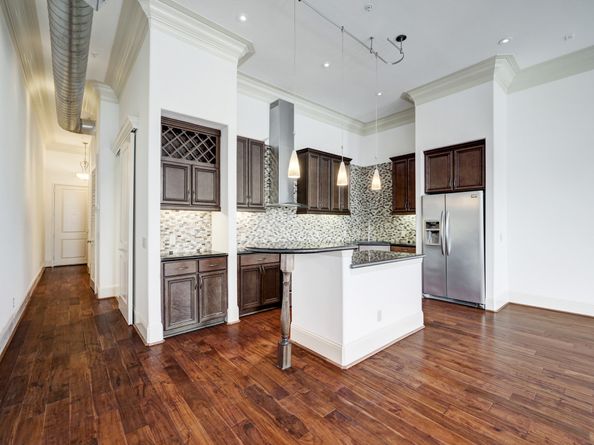 2510 Travis Street 202, Houston TX 77006
