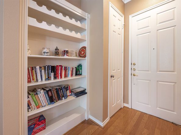 2400 Mccue Road 260, Houston TX 77056