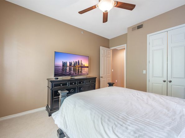 2400 Mccue Road 260, Houston TX 77056