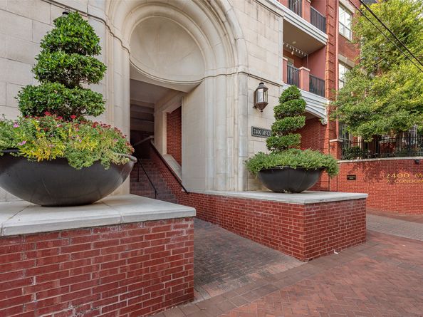 2400 Mccue Road 260, Houston TX 77056