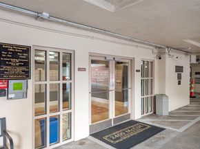 2400 Mccue Road 260, Houston TX 77056