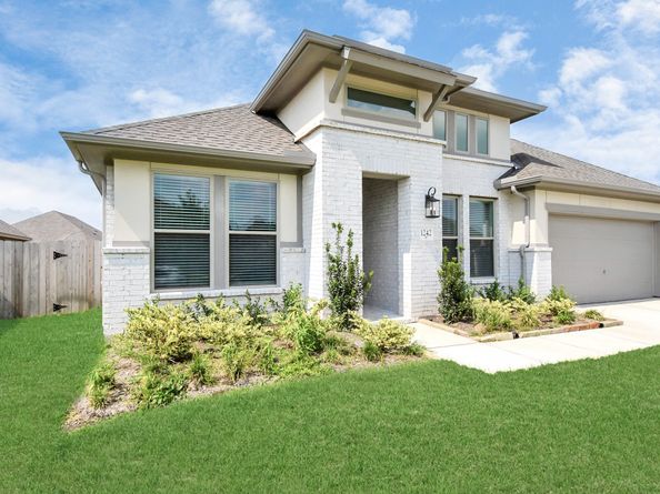 1242 Muscadine Hollow Lane, Richmond TX 77406