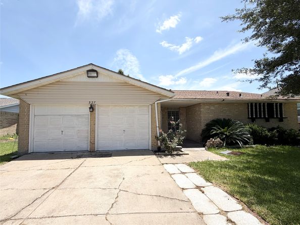 527 Slumberwood Dr, Houston TX 77013