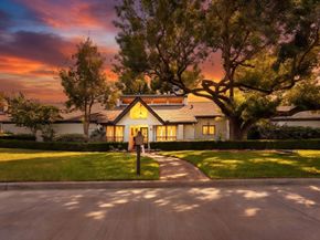 2 Wild Oak Circle, Houston TX 77055