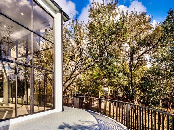 10663 Memorial Drive, Houston TX 77024