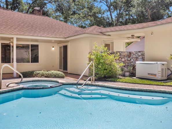 2531 Hollow Hook Road, Houston TX 77080