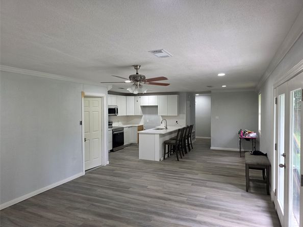 118 Outlook Drive, Houston TX 77034