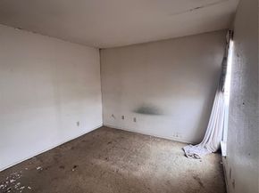 7313 Gulf Freeway 123, Houston TX 77017