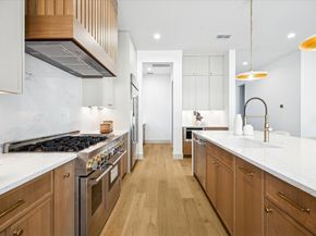 910 W 41st Street, Houston TX 77018