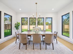 910 W 41st Street, Houston TX 77018