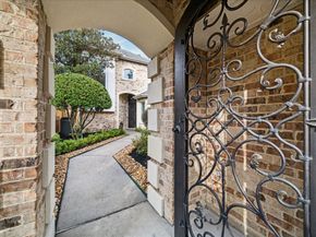 2831 N Cotswold Manor Drive, Houston TX 77339