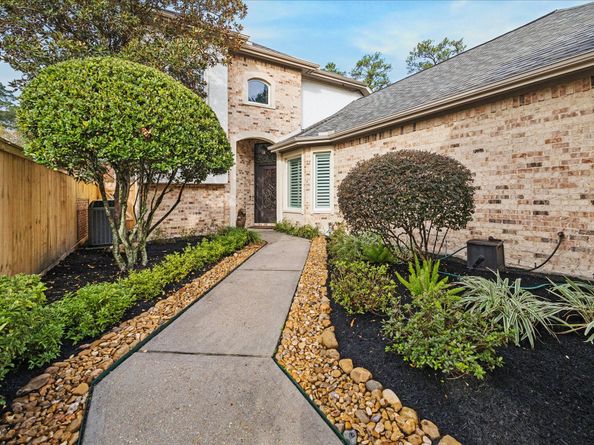 2831 N Cotswold Manor Drive, Houston TX 77339
