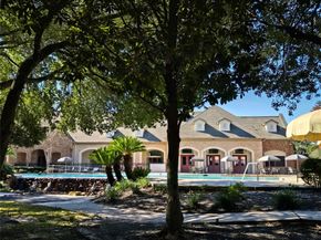 2831 N Cotswold Manor Drive, Houston TX 77339