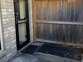 4001 Tanglewilde Street 1203, Houston TX 77063