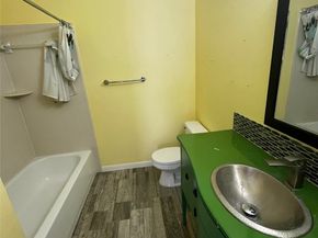 4001 Tanglewilde Street 1203, Houston TX 77063