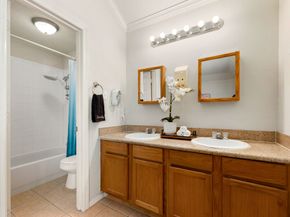 6418 England Street, Houston TX 77021