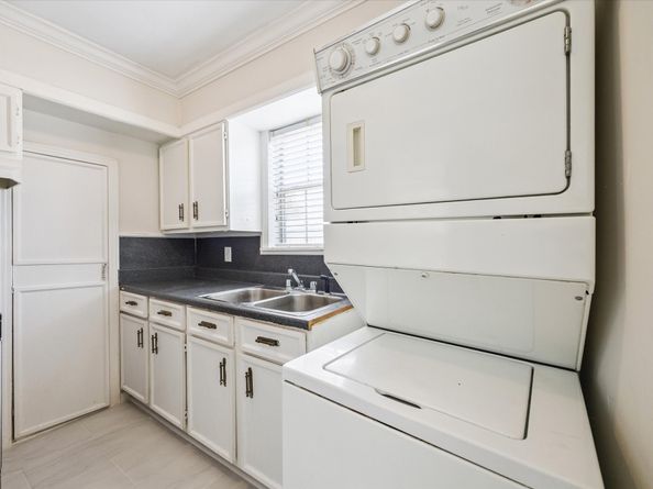 218 W 15th Street 15, Houston TX 77008