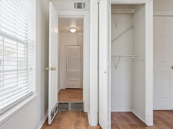 218 W 15th Street 15, Houston TX 77008