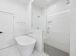 2826 Versailles Oak Lane, Houston TX 77092