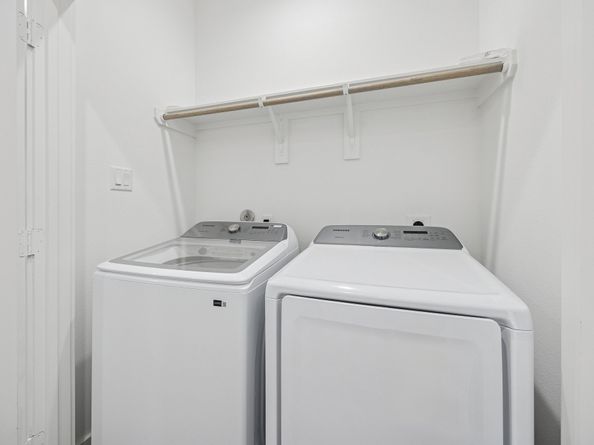 2826 Versailles Oak Lane, Houston TX 77092