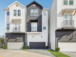 2826 Versailles Oak Lane, Houston TX 77092