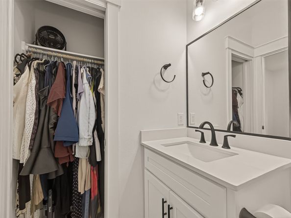 1243 W 23rd Street C, Houston TX 77008