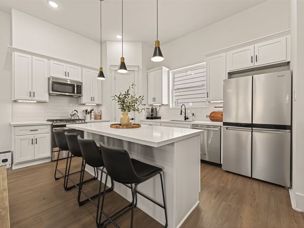 1243 W 23rd Street C, Houston TX 77008